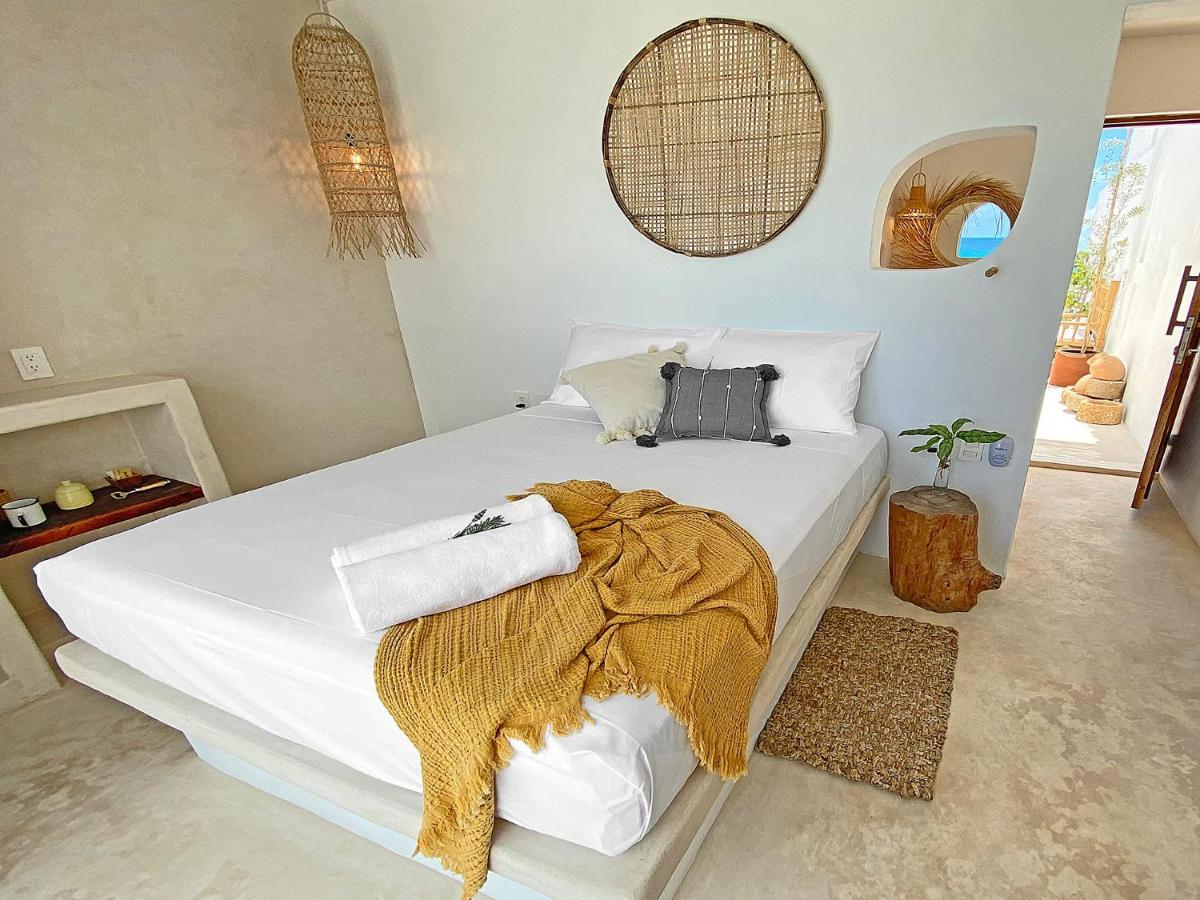 Casa Alkimia Oceanfront Guest house